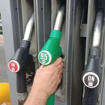 Orlen zmienia ceny paliw. Diesel tanieje, benzyna drożeje