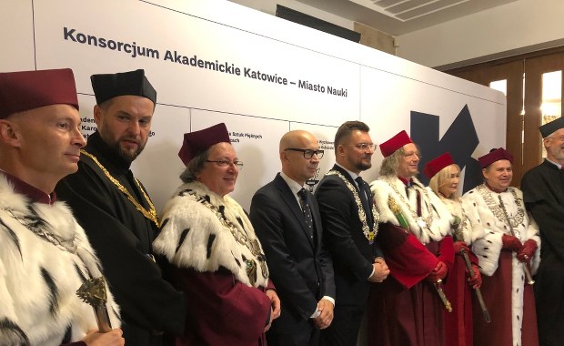 Orszak rektorów w Katowicach. Siedem uczelni wspólnie inauguruje rok akademicki