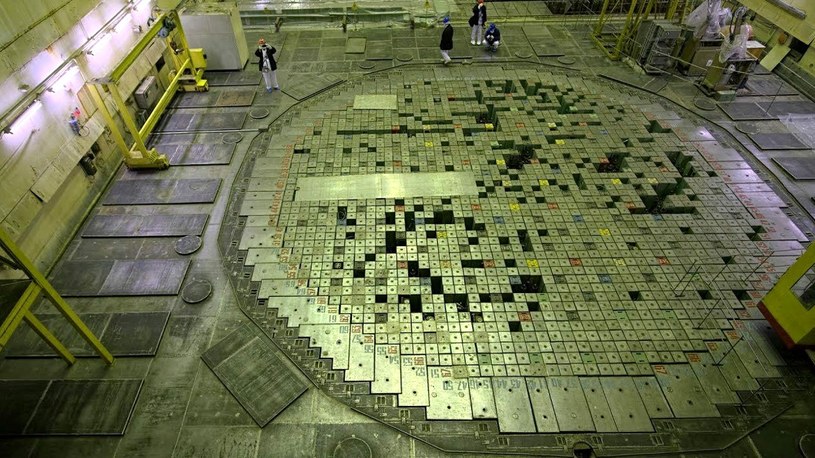 Oryginalny grafitowy blok do reaktora jądrowego z Czarnobyla na sprzedaż /Geekweek