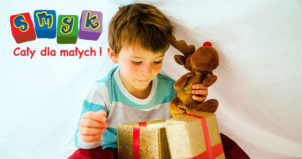 Oryginalny prezent dla dziecka na ostatnią chwilę? Oto 4 hity ze Smyka pod choinkę, które warto mieć! /CanvaPro /INTERIA.PL