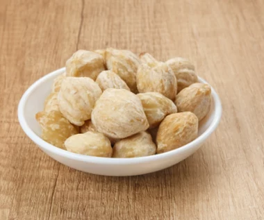 Orzechy popularne w Indiach czy Tajlandii. Są źródłem "witaminy młodości", zbijają cholesterol