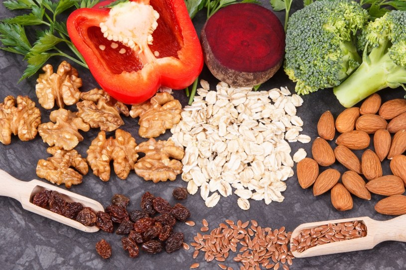 Orzechy włoskie, soja i siemię lniane są sposobami na zapewnienie odpowiedniej konsumpcji omega 3 /123RF/PICSEL