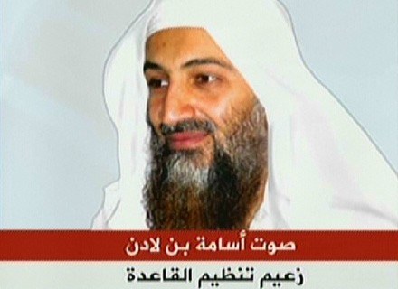 Osama bin Laden, milioner. Telewizja Al-Jazeera, listopad 2007 /AFP