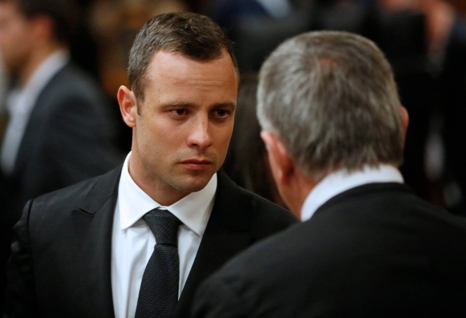 Oscar Pistorius podczas rozprawy /Mike Hutchings /PAP/EPA