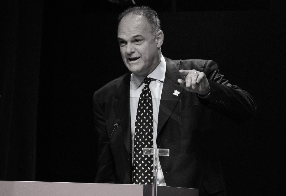 Oscar Schmidt na zdj. z 2012 r. /VANDERLEI ALMEIDA/AFP/East News /East News