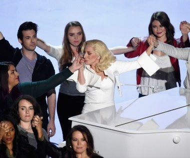 Oscary 2016: Lady Gaga zachwyciła, gwiazdy we łzach