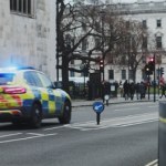 Osiem osób zatrzymanych w Wielkiej Brytanii. Planowali zamach terrorystyczny