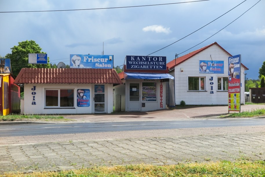Osinów Dolny, niewielka wioska koło Cedyni w Zachodniopomorskiem, nazywany jest wioską fryzjerów /Aneta Łuczkowska /RMF FM