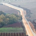 Oskarżają Izrael o zbrodnię na środowisku. Z samolotów zrzucili opryski