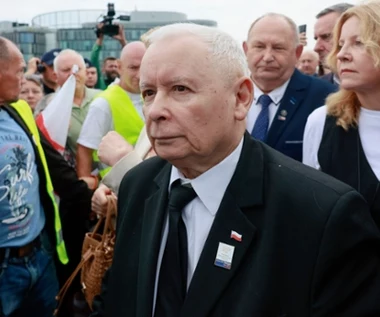 Oskarżony Jarosław Kaczyński nie przyszedł do sądu. Jego obrońca też