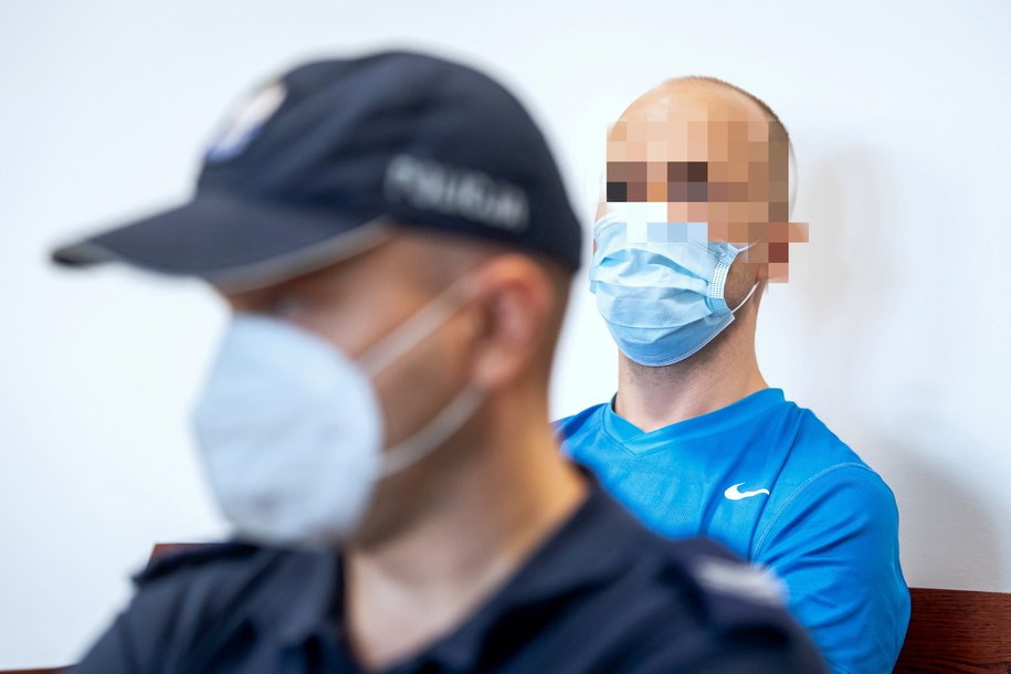 Oskarżony Sławomir S. na sali Sądu Rejonowego we Włocławku / 	Tytus Żmijewski    /PAP