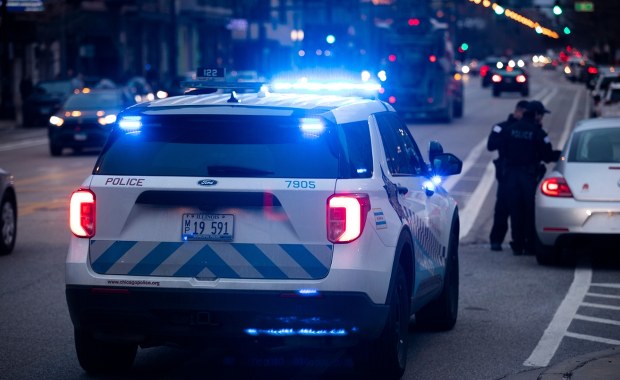 Ośmiu osadzonych, w tym podejrzani o zabójstwo, uciekło z więzienia