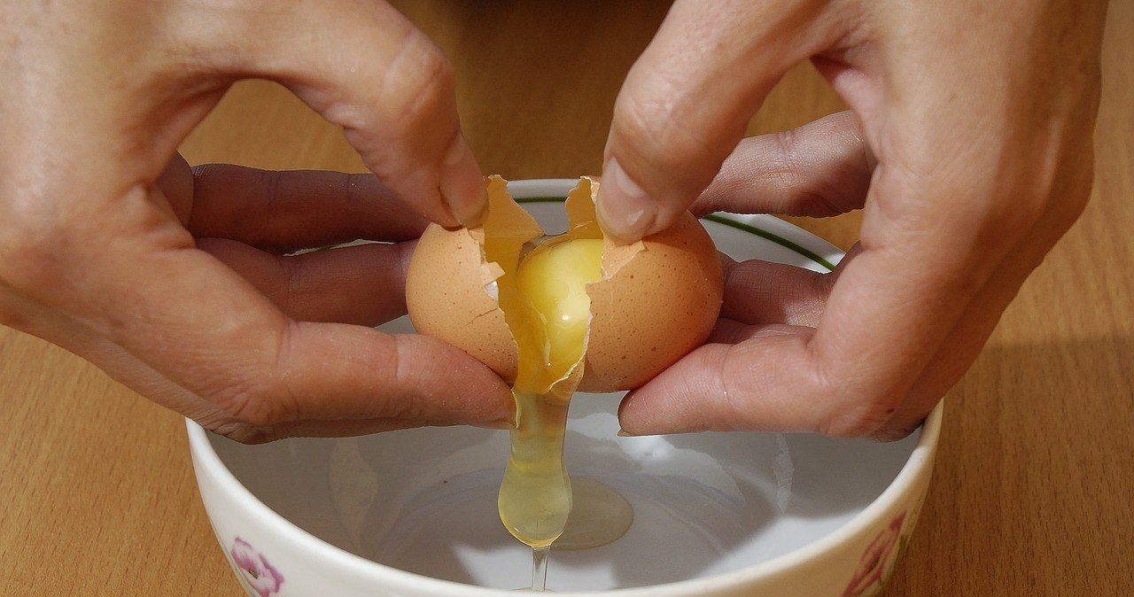Основа улюбленого десерту - яєчні жовтки, які мають багато корисних властивостей /pixabay.com