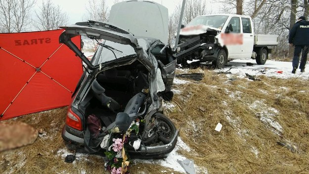 Osoby podróżujące autem osobowym jechały na pogrzeb /KPP Nidzica /Policja
