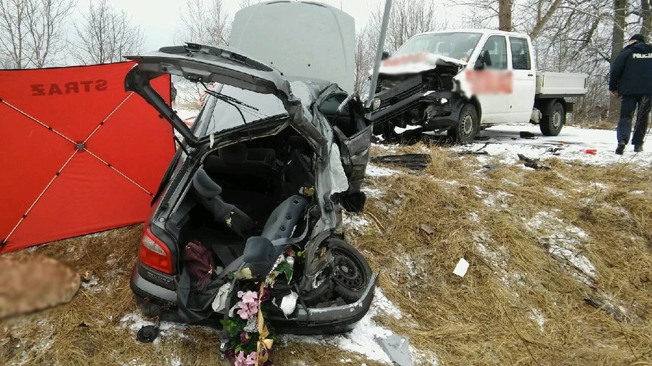 Osoby podróżujące autem osobowym jechały na pogrzeb /KPP Nidzica /Policja