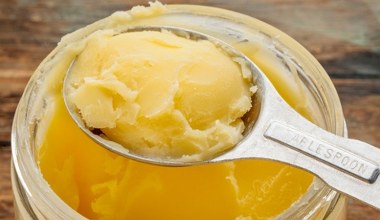 Osoby starsze powinny na stałe włączyć do menu. Wzmacnia kości i stawy, poprawia wzrok, a na jelita działa zbawiennie