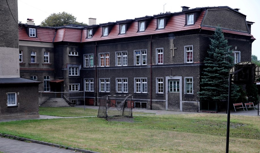 Ośrodek wychowawczy sióstr boromeuszek w Zabrzu, /Andrzej  Grygiel /PAP