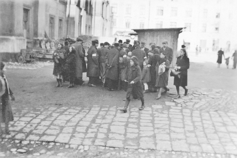 Ostateczną likwidację getta przeprowadzono w dniach 13-14 marca 1943 roku /DPA /PAP