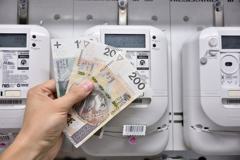 Ostatni tydzień na złożenie wniosku o dodatek elektryczny. Kto może się o niego ubiegać? /Bartlomiej Magierowski /East News
