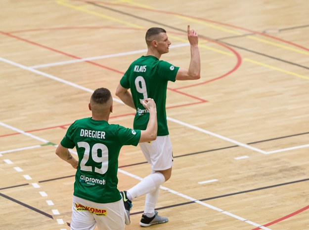 Ostatnia kolejka STATSCORE Futsal Ekstraklasy była niezwykle emocjonująca! /Tomasz Pawlicki /