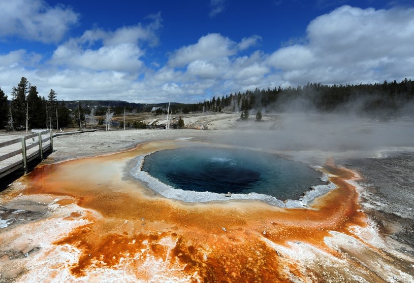 Ostatnia potężna erupcja w Yellowstone wystąpiła około 630 000 lat temu /AFP