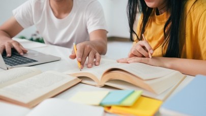 Ostatnia prosta przed maturą. Ile kosztują korepetycje?