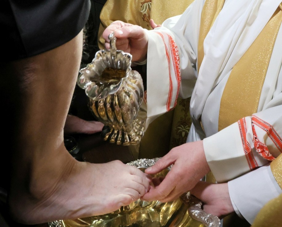 Ostatnia Wieczerza, milknące dzwony i zielone potrawy – niezwykłe oblicza Wielkiego Czwartku /Wojciech Olkusnik/ /East News