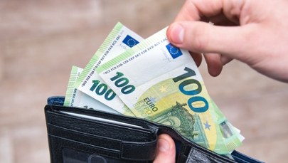 Ostatnie dni tej waluty. Od lutego w tym kraju zapłacisz tylko w euro