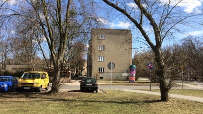 "Ostatnie miejsce, które możemy ocalić dla mieszkańców". Spór o skwer