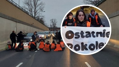 Ostatnie Pokolenie atakuje Tuska. "Stoi pan tam, gdzie stało ZOMO"