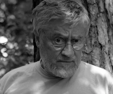 Ostatnie pożegnanie Janusza Michałowskiego. Borys Szyc: "Uwielbiałem go"