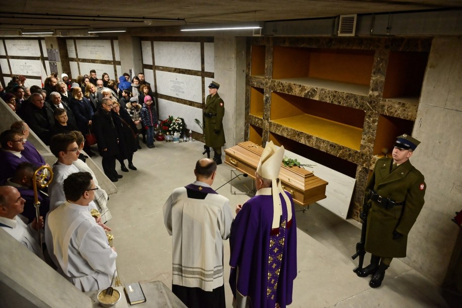 Ostatnie pożegnanie Ryszarda Peryta / 	Jakub Kamiński    /PAP