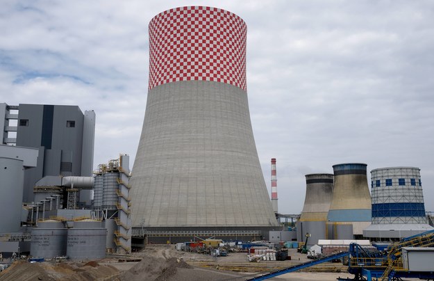 Ostatnie prace przy montaże bloku energetycznego 910 MW w Jaworznie - zdjęcie archiwalne z kwietnia 2019 roku /Andrzej  Grygiel /PAP