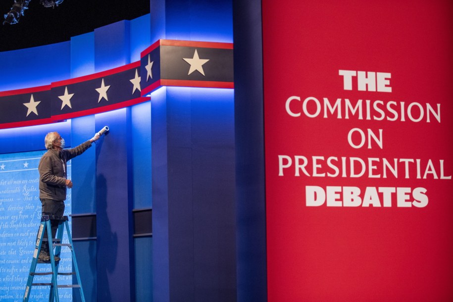 Ostatnie przygotowania przed debatą /SHAWN THEW    /PAP/EPA