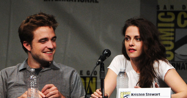 Ostatnie wspólne zdjęcia - Robert Pattinson i Kristen Stewart 12 lipca /Kevin Winter /Getty Images