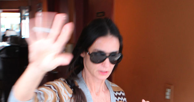 Ostatnio Demi za wszelką cenę broni się przed obiektywami paparazzich. &nbsp; /Agencja FORUM