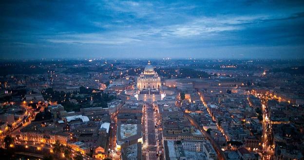 Ostatnio wiele dzieje się w Watykanie... /AFP