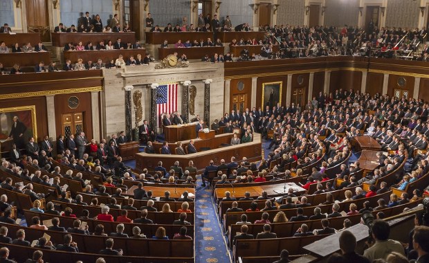 Ostre słowa w USA. "Prosimy partnerów z NATO, żeby się podpalili i skoczyli z klifu"