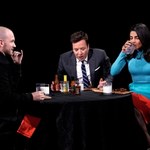 Ostre wyzwanie w "Hot Ones": Zobacz, jak sławni tracą mowę i... zdrowy rozsądek!