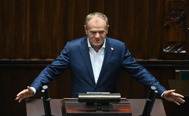 Ostry wpis Tuska. Kto próbuje zdjąć z Rosji odpowiedzialność?