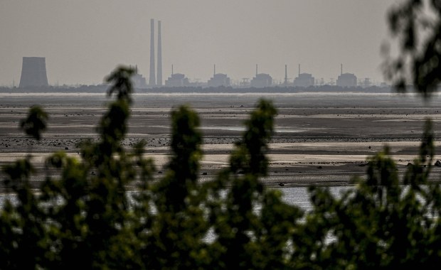 Ostrzał drogi przed elektrownią w Zaporożu. Rosjanie oskarżają Ukrainę