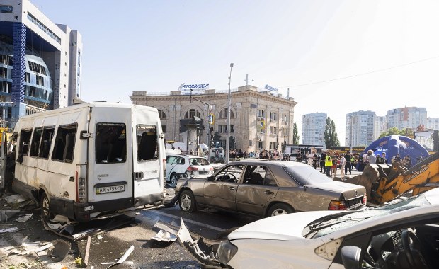 Ostrzał Kijowa, wzrosła liczba rannych w Charkowie 