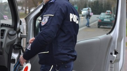 Ostrzegał innych kierowców o kontroli. Sam stracił prawo jazdy