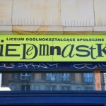 Ostrzelał budynek liceum w centrum Warszawy. Tak się tłumaczył