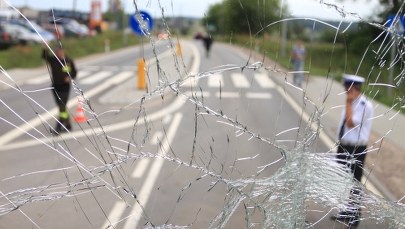 Ostrzelane autobusy w Sosnowcu? Wyleciały szyby, jeden z pasażerów jest ranny