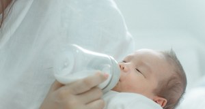 Ostrzeżenie GIS. Groźna bakteria w popularnym mleku dla niemowląt