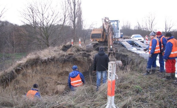 Osunęła się ziemia w Szczecinie, mogą być problemy z komunikacją 