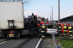 Oświęcim: Zderzenie osobówki z ciężarówką