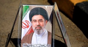 Oszpecili mu twarz. Nowe informacje o stanie przywódcy Iranu