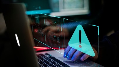 Oszukany 71-latek stracił blisko 4 mln złotych. Inwestował w kryptowaluty